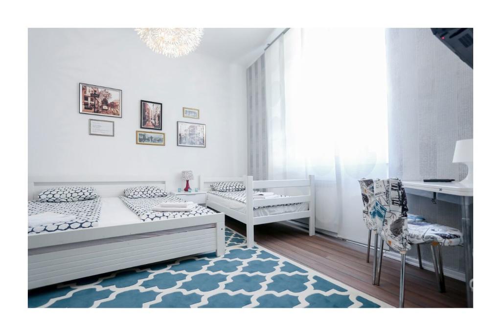 Apartments And Rooms Fonty ซาราเยโว ภายนอก รูปภาพ